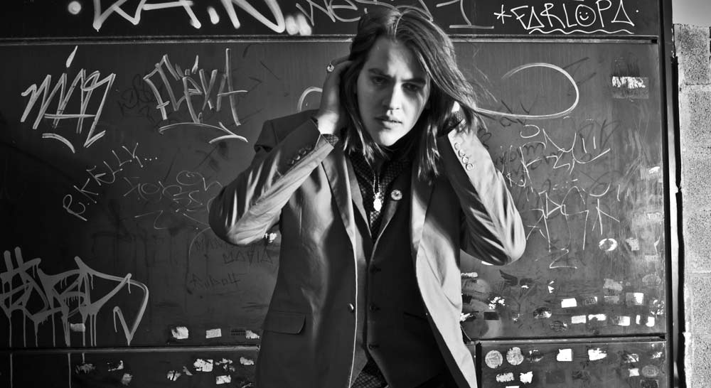 Max Buskohl Biografie track4 blog