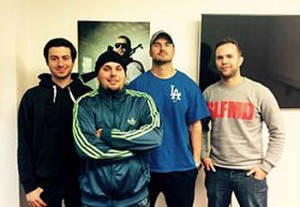 (v.l.n.r.: Markus Huber, Product Manager; Favorite, Elvir Omerbegovic, President of Rap Selfmade Records/Universal Music Deutschland; Thomas Burkholz, Head of Marketing) (v.l.n.r.: Markus Huber, Product Manager; Favorite, Elvir Omerbegovic, President of Rap Selfmade Records/Universal Music Deutschland; Thomas Burkholz, Head of Marketing)