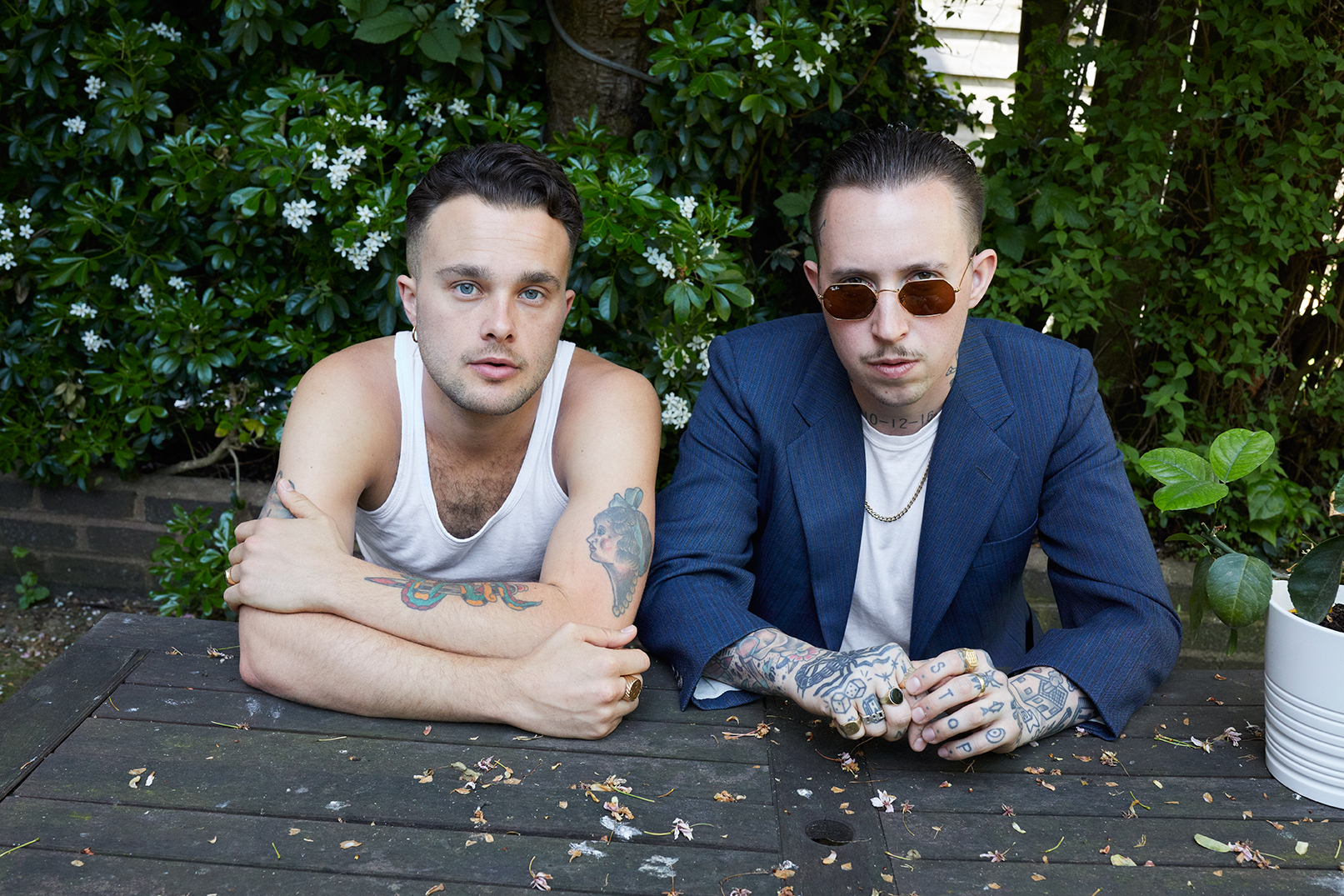 Ganz viel Punk, Blues & Garage Rock: Slaves veröffentlichen Album „Acts of Fear and Love“